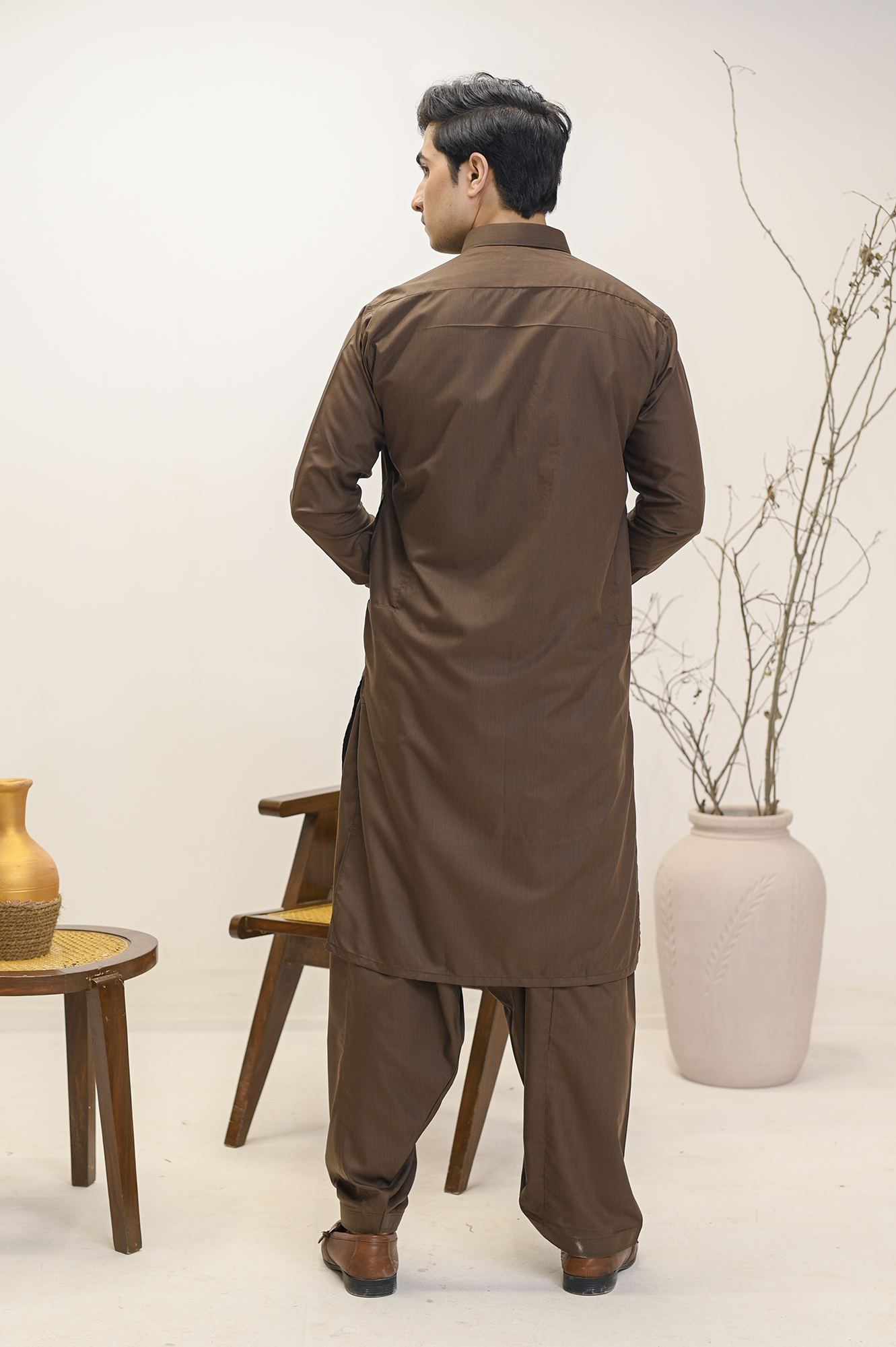 L.A Finish Wash & Wear Dark Brown - Dinar