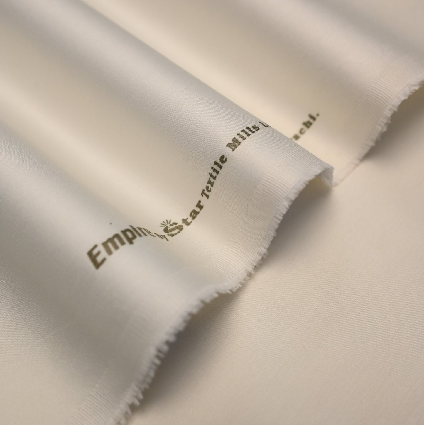 Premium Off White - Empire Satin