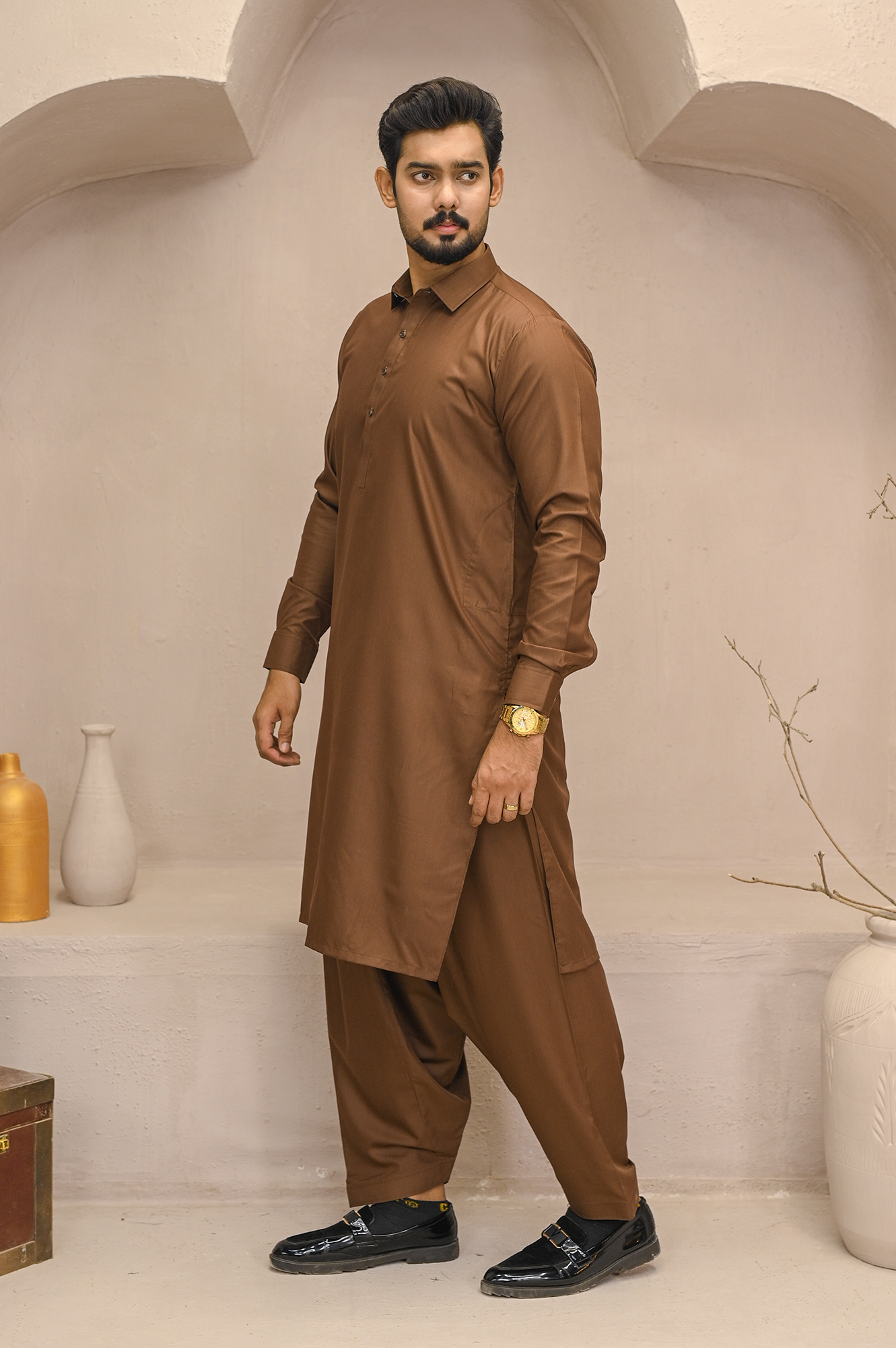 L.A Finish Wash & Wear Brown - Dinar