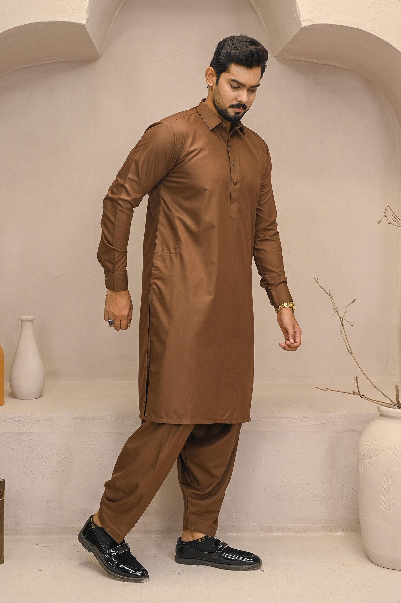 L.A Finish Wash & Wear Brown - Dinar