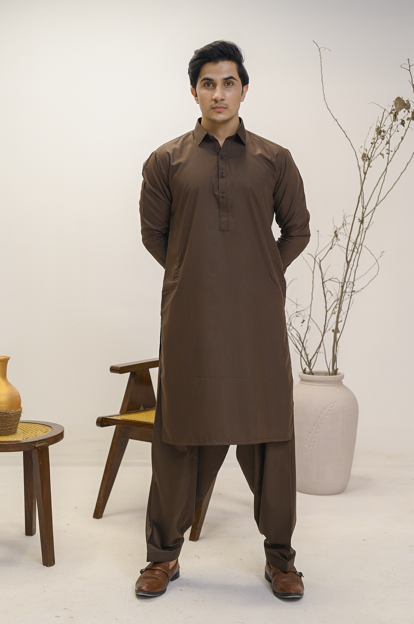 L.A Finish Wash & Wear Dark Brown - Dinar