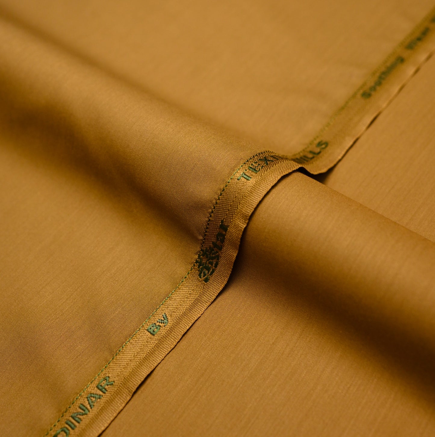 L.A Finish Wash & Wear Golden - Dinar